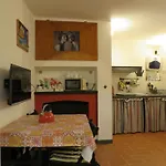 Creuza Da Lanterna Apartment